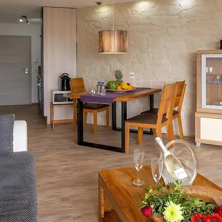 Seehoehe - Maarberg Appartement Schalkenmehren
